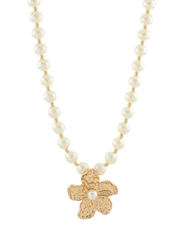 Pearl Necklace with Flower Pendant