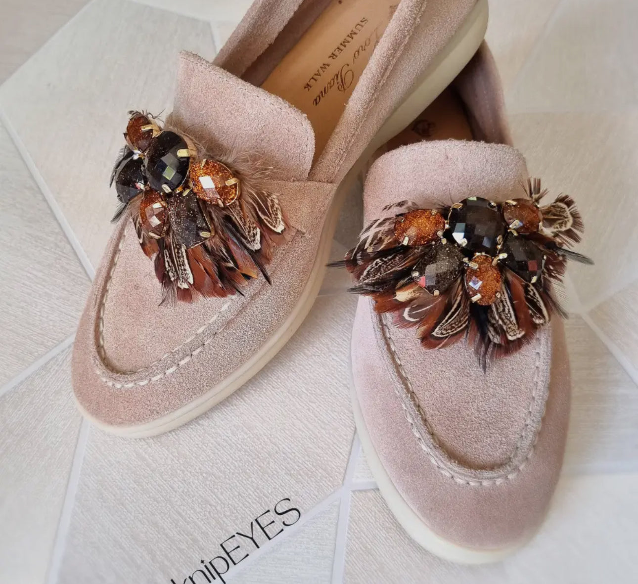 Feather Embellished Shoe Clip
