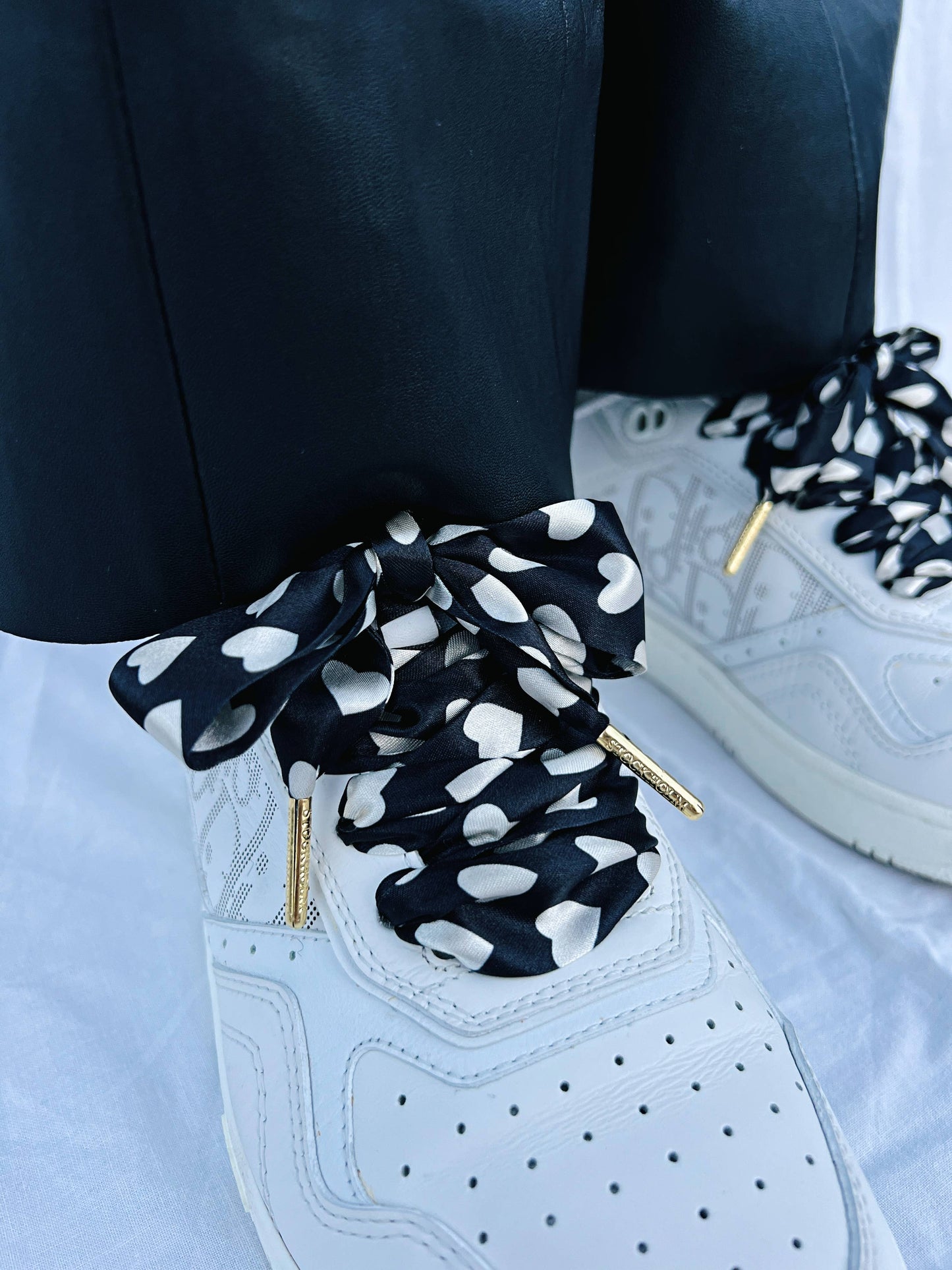 Black Heart Scarf – Wide Satin Shoelaces with Hearts