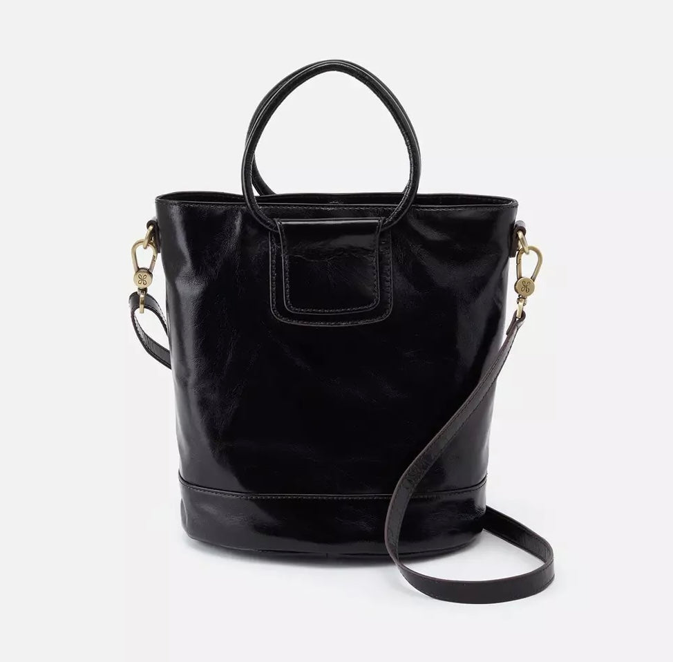 HOBO- Sheila Bucket Tote