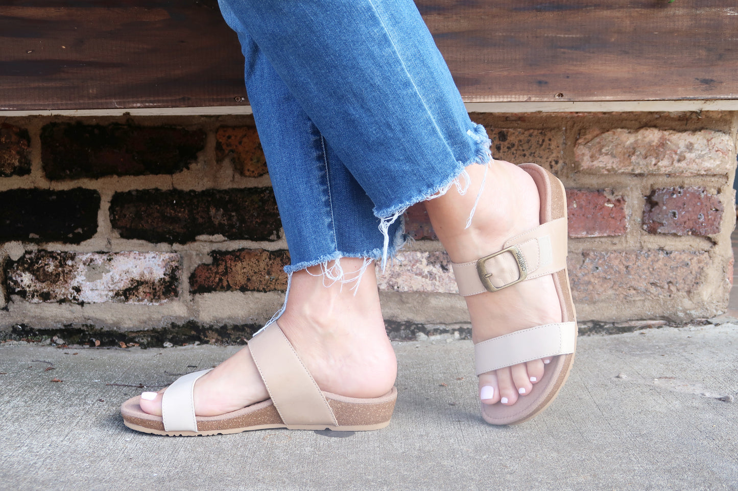AETREX- Daisy Adjustable Slide