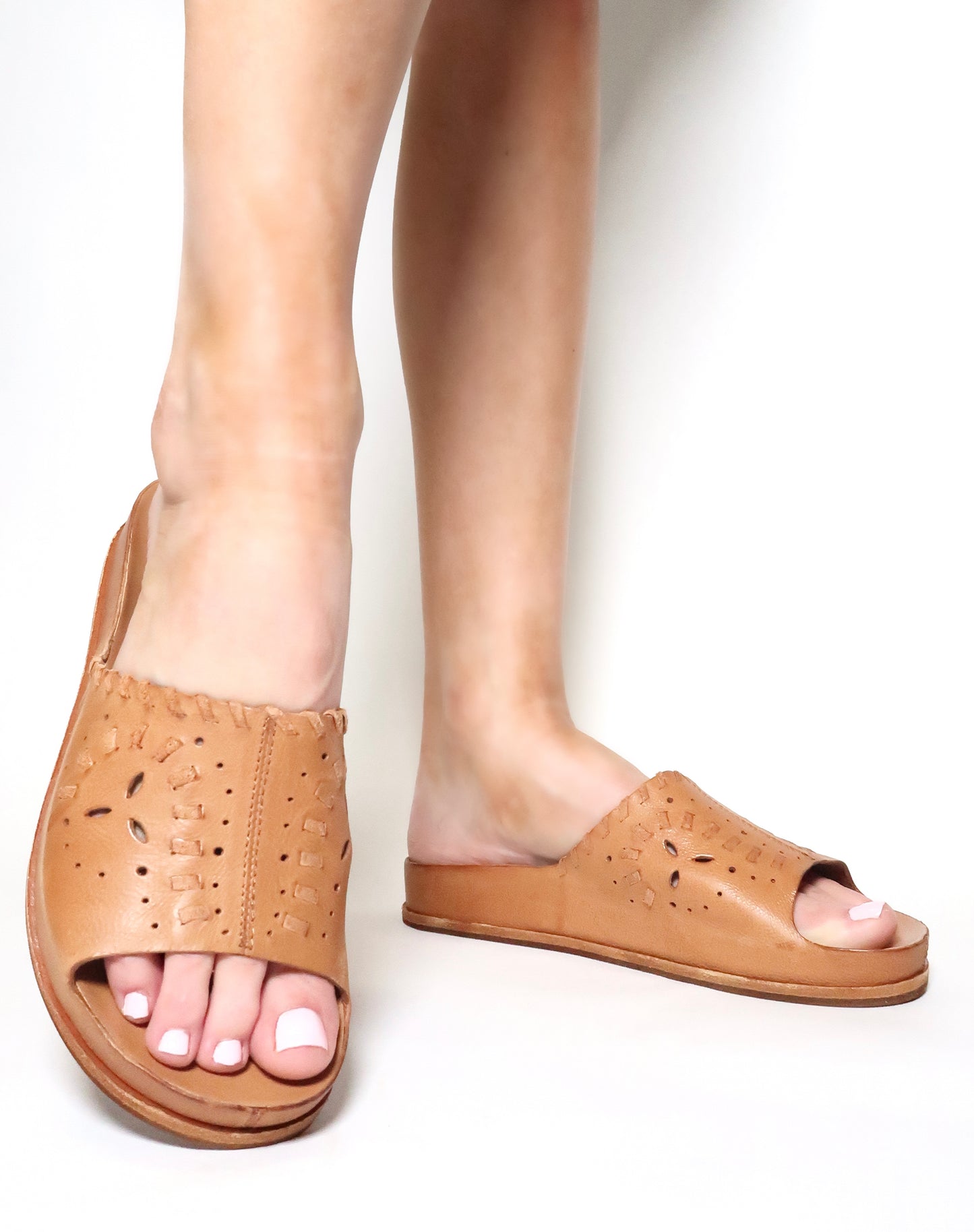 KORKEASE- Tutsi Woven