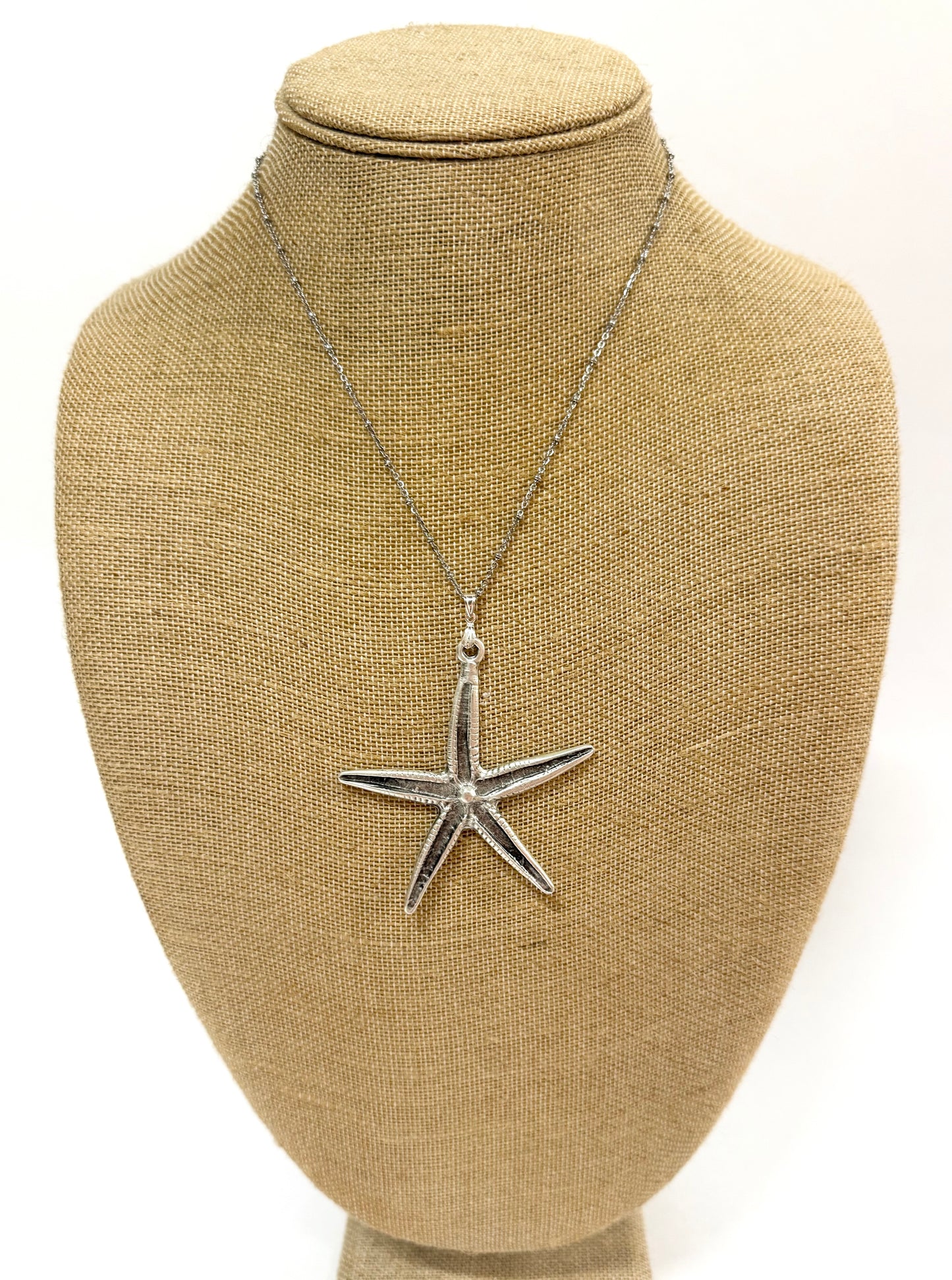 SINCERELY SAILOR-Silver Starfish Necklace