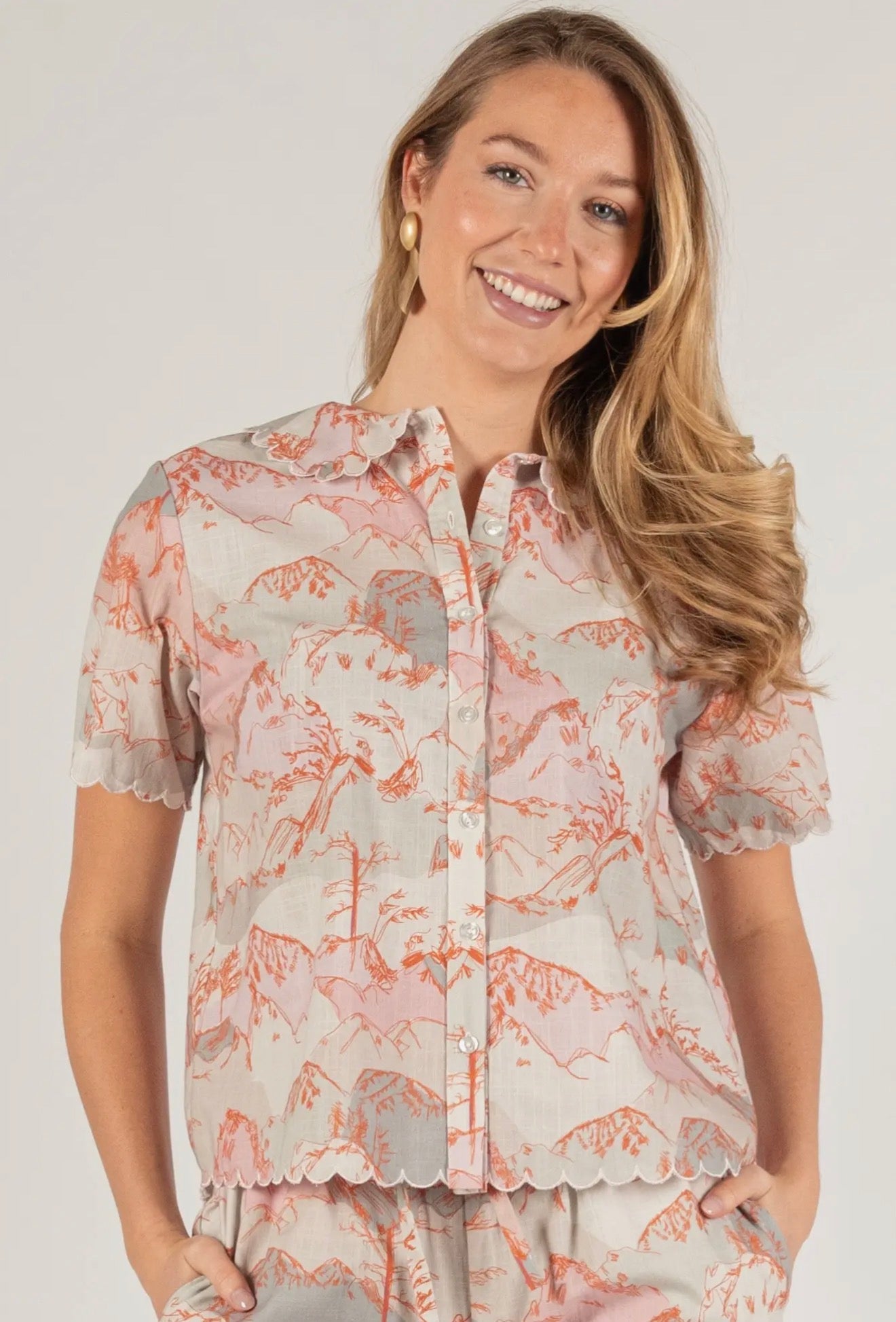 Mountain Muse Scallop Hem Button Up