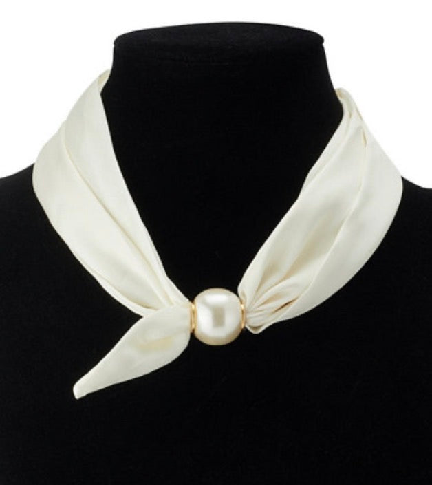 Scarf Necklace with Magnetic Pearl