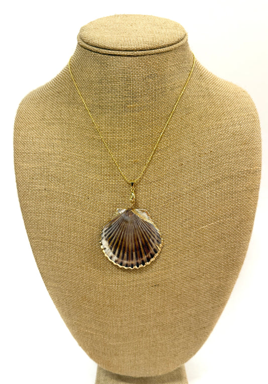 SINCERELY SAILOR-Dark Seashell Necklace