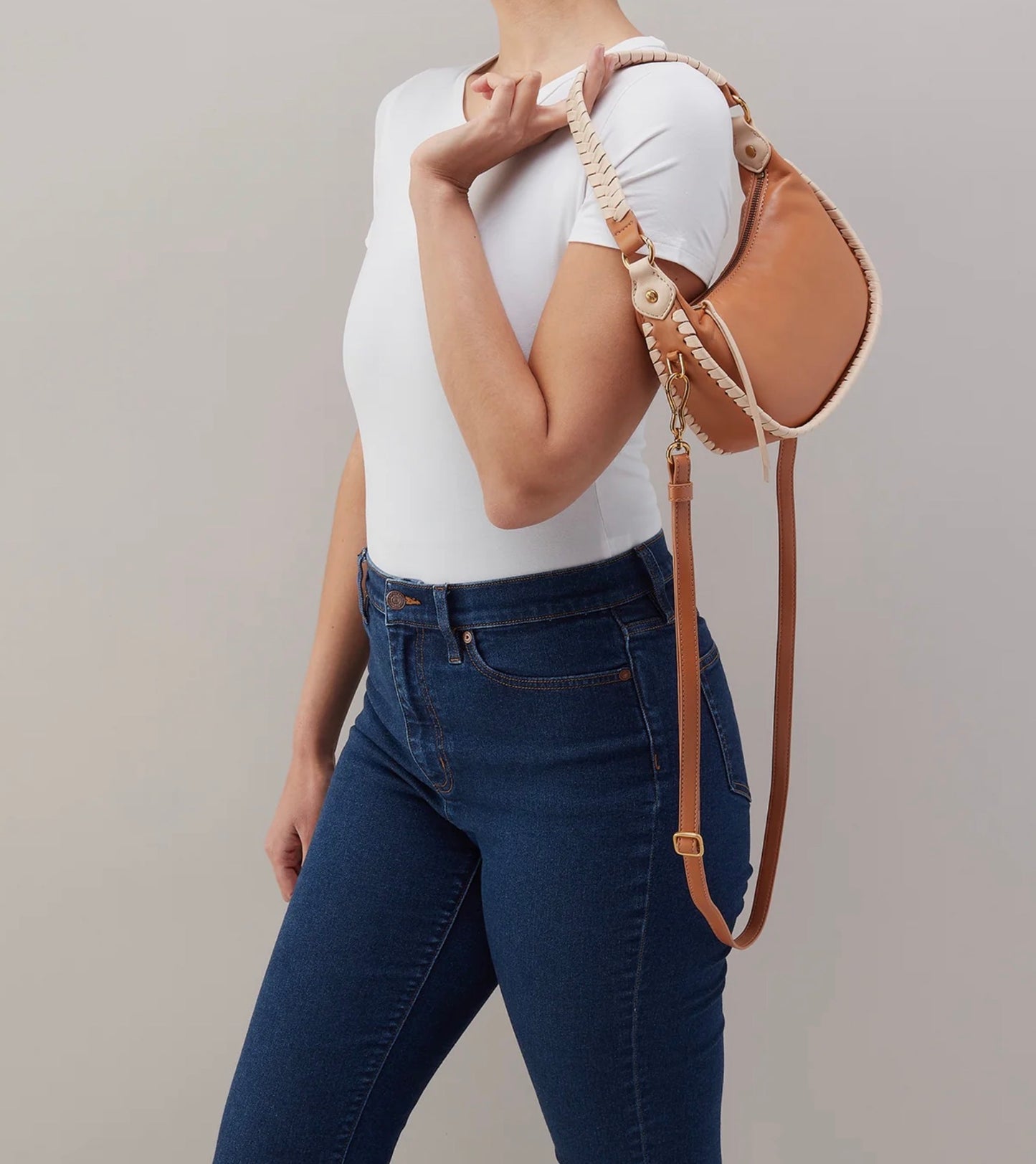 HOBO- Mia Crescent Small