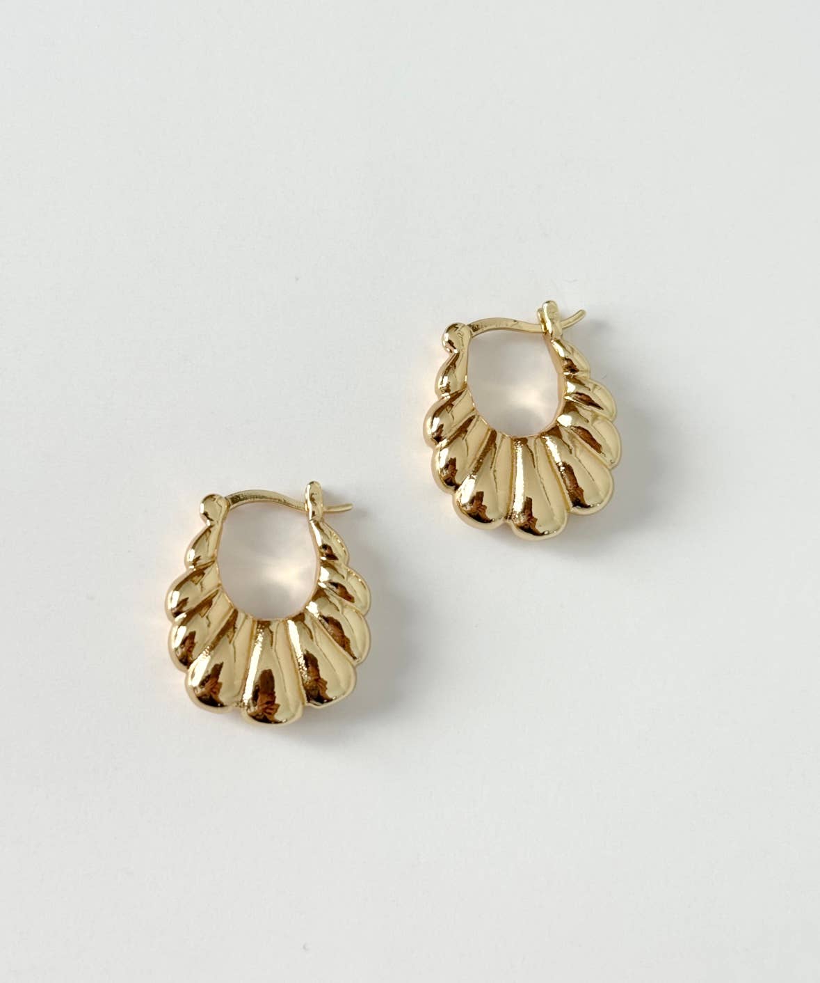 Little Scallop Hoops