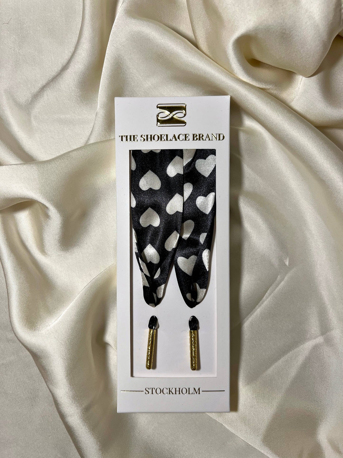 Black Heart Scarf – Wide Satin Shoelaces with Hearts